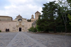 Poble מנזר בדרך לברסלונה